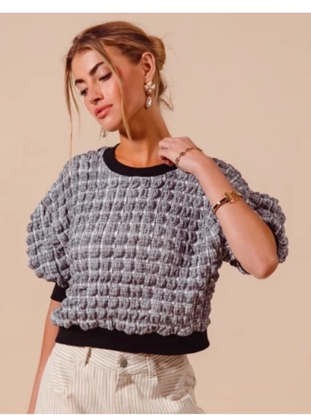 Maeve Anthropologie Textured bubble top Crop Black/navy  White S
